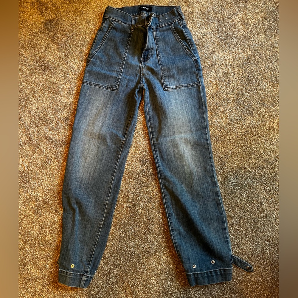 Express Highrise Cropped Straight Blue Jeans